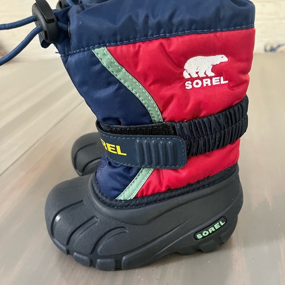 Toddler Sorel boots - Picture 3 of 4